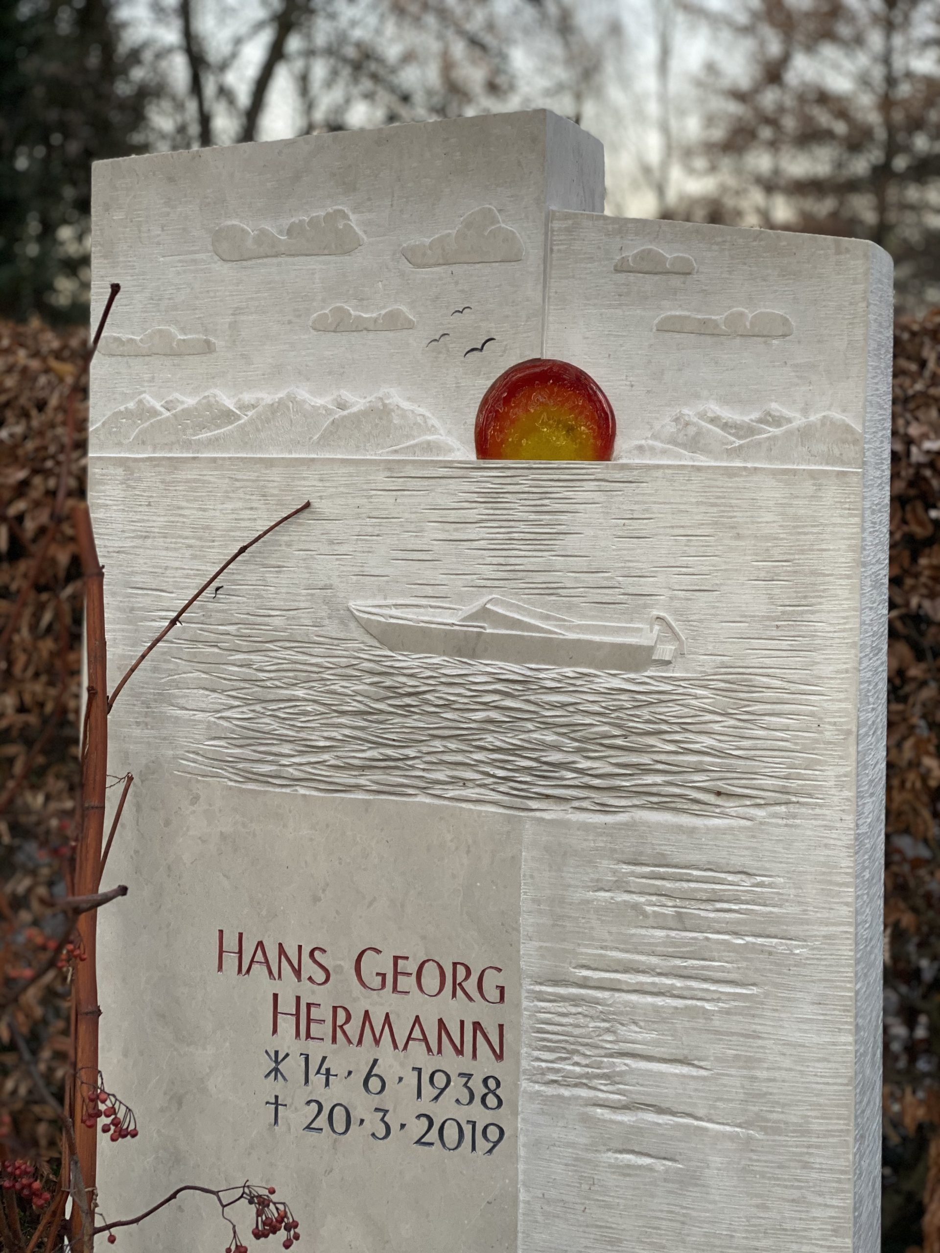 H 180 Kalkstein-Stele mit Bodensee-Panorama und Glas-Sonnenuntergang – Bild 4
