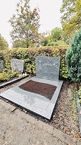 P 860 | Polierter Grabstein | Steinmetzwerkstatt Kempten Allgäu